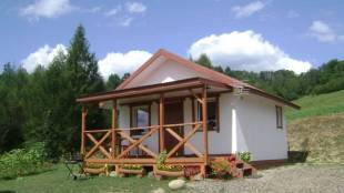 Domek Caoroczny Malinowy